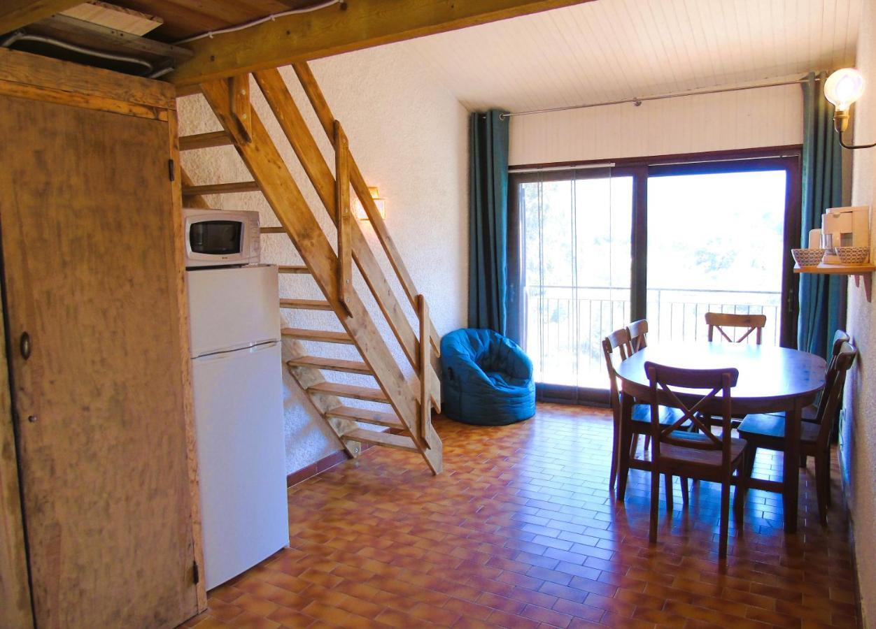 Studio Pieds Dans L'Eau Apartment Calcatoggio  Bagian luar foto