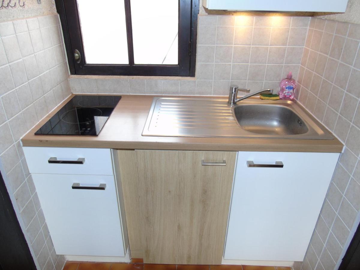 Studio Pieds Dans L'Eau Apartment Calcatoggio  Bagian luar foto