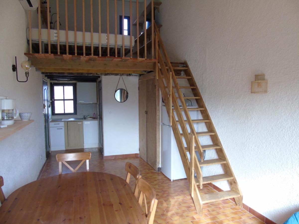 Studio Pieds Dans L'Eau Apartment Calcatoggio  Bagian luar foto